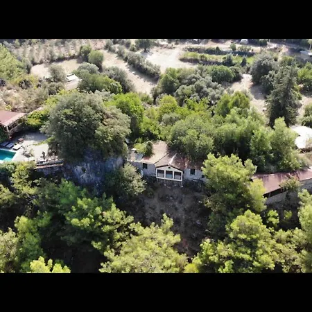 In Bb - Double Natural Conservation Area, Boutique With Pool Pensjonat *
